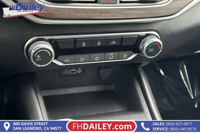 2025 Nissan Altima SV