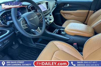 2022 Chrysler Pacifica Hybrid Pinnacle