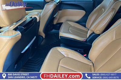 2022 Chrysler Pacifica Hybrid Pinnacle