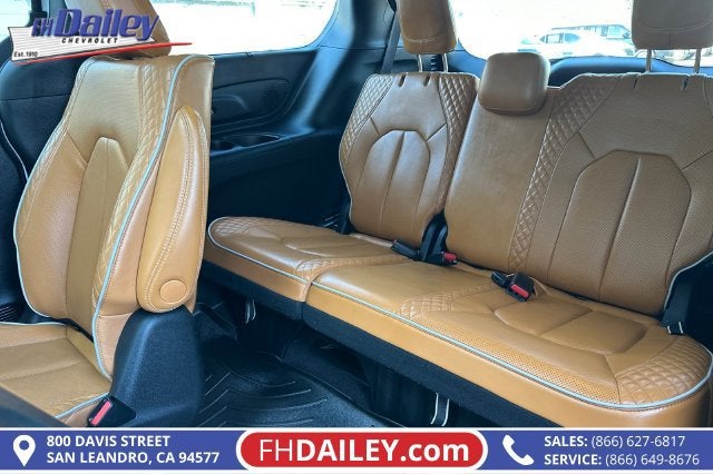 2022 Chrysler Pacifica Hybrid Pinnacle