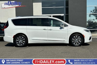 2022 Chrysler Pacifica Hybrid Pinnacle