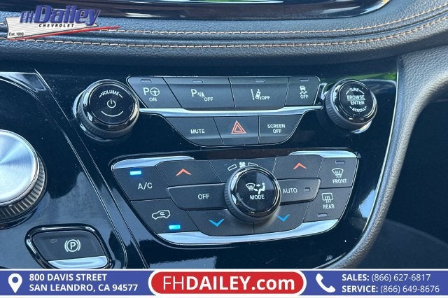 2022 Chrysler Pacifica Hybrid Pinnacle