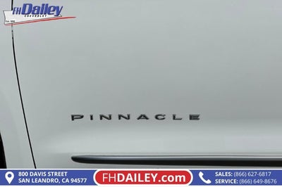 2022 Chrysler Pacifica Hybrid Pinnacle
