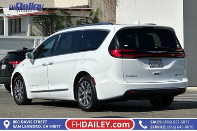 2022 Chrysler Pacifica Hybrid Pinnacle