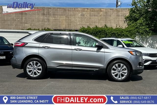 2022 Ford Edge Titanium