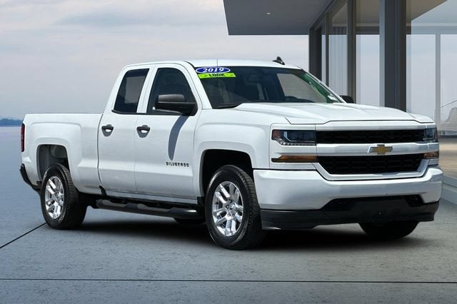 2019 Chevrolet Silverado LD Custom