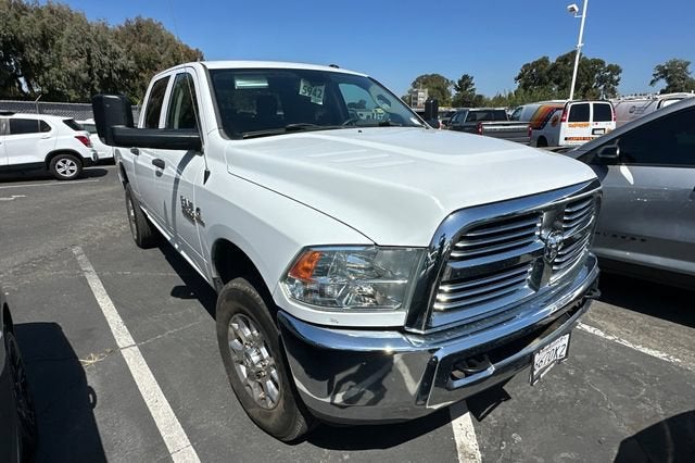 3C6UR5CL2FG629023