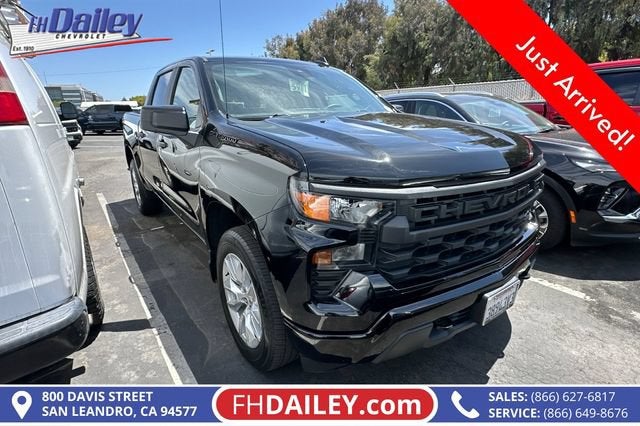 2023 Chevrolet Silverado 1500 Custom Crew Cab Short Box's photo