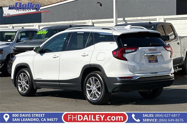2024 GMC Terrain SLT