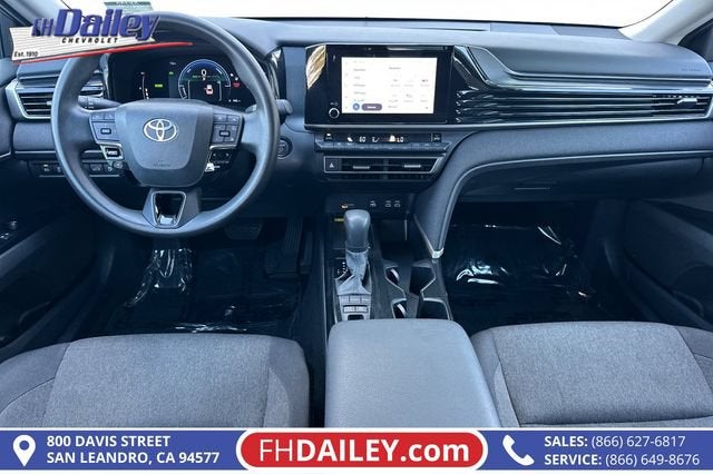 2025 Toyota Camry LE