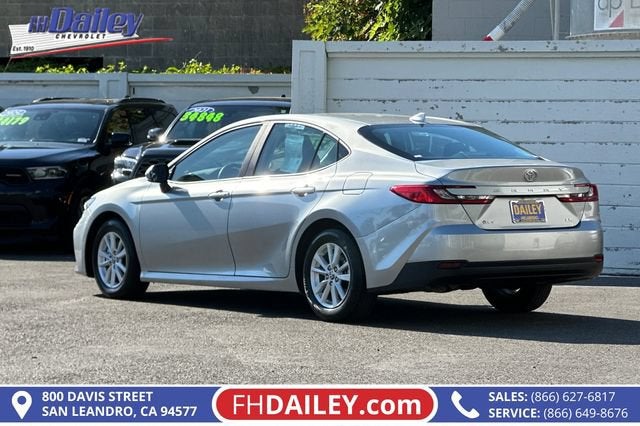 2025 Toyota Camry LE