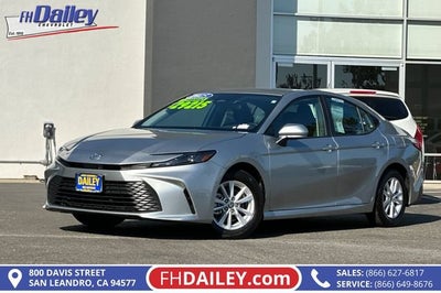 2025 Toyota Camry LE