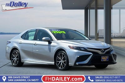 2024 Toyota Camry SE