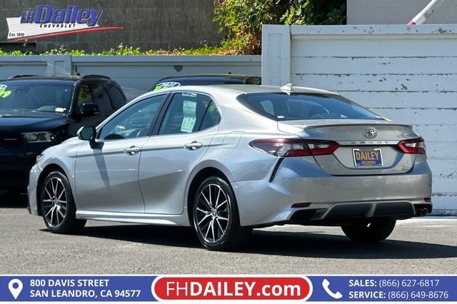 2024 Toyota Camry SE