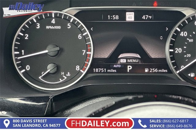 2025 Nissan Pathfinder SL