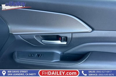 2025 Toyota Grand Highlander Hybrid XLE