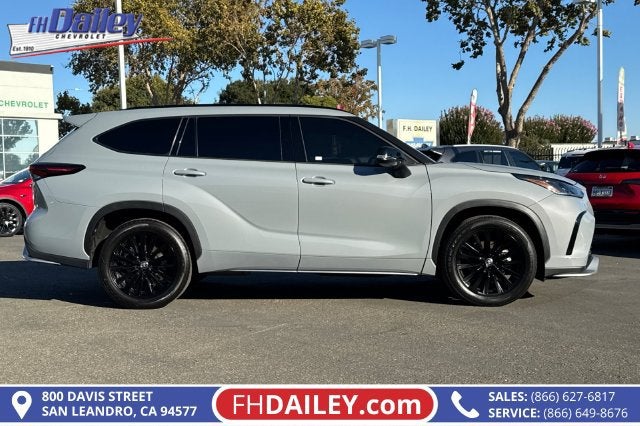 2025 Toyota Highlander LE