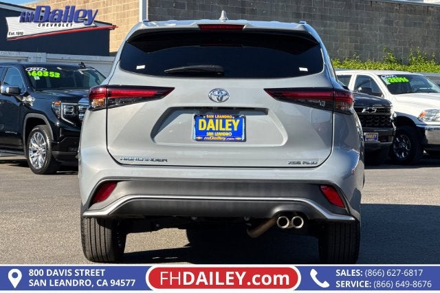 2025 Toyota Highlander LE