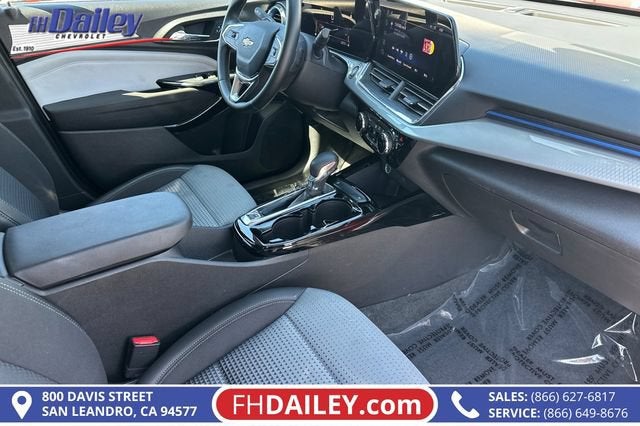 2025 Chevrolet Trax LT