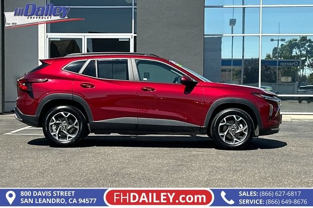 2025 Chevrolet Trax LT