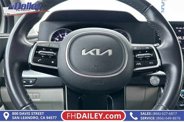 2024 Kia Carnival LX