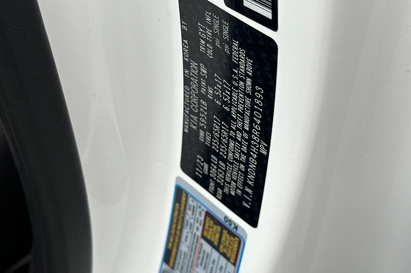 2024 Kia Carnival LX