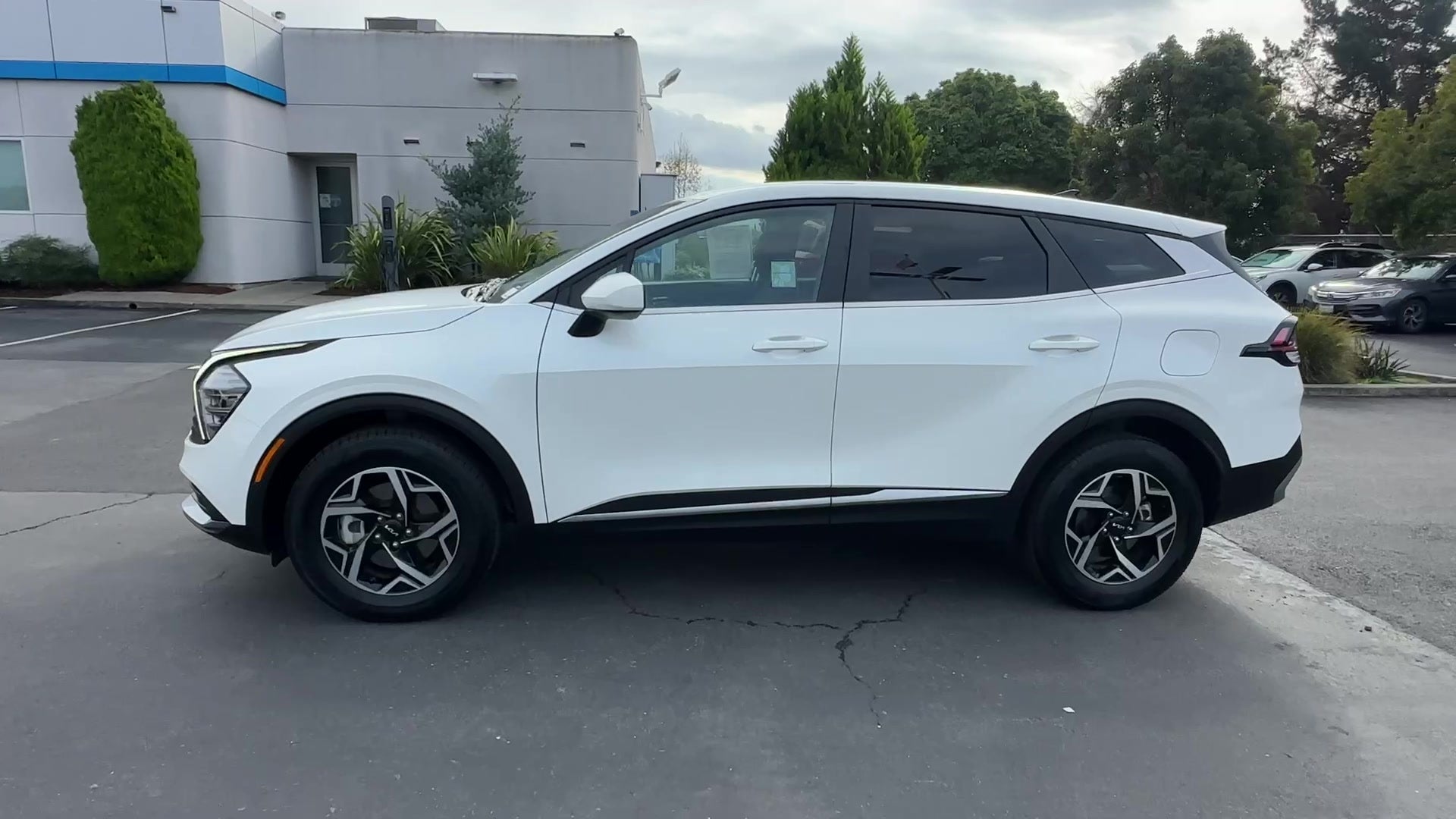 2024 Kia Sportage LX